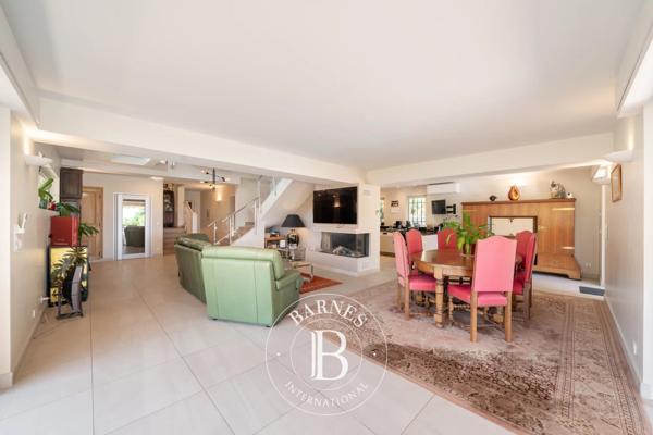 Antibes, Maison 5 Chambres -  320 m² à vendre