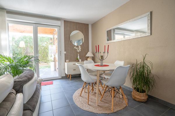 Maison Maison récente de 2013 - 3 chambres avec terrasse et jardin - Quartier résidentiel calme à Eysines 76 m²