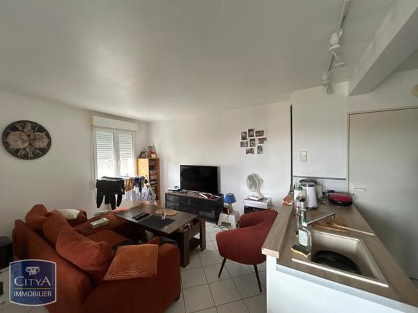 Appartement à louer 3 pièces 61.2m² Poitiers (86000)