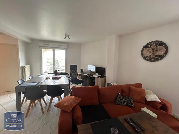Appartement à louer 3 pièces 61.2m² Poitiers (86000)