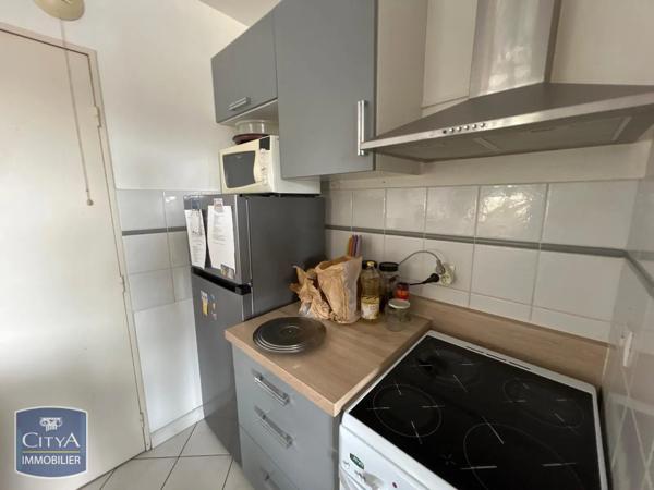 Appartement à louer 3 pièces 61.2m² Poitiers (86000)