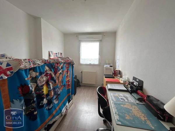 Appartement à louer 3 pièces 61.2m² Poitiers (86000)