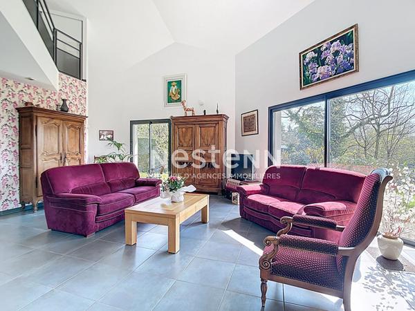 MAISON A VENDRE - RILLIEUX-LA-PAPE - QUARTIER LA ROUE - 122 m² - JARDIN - GARAGE