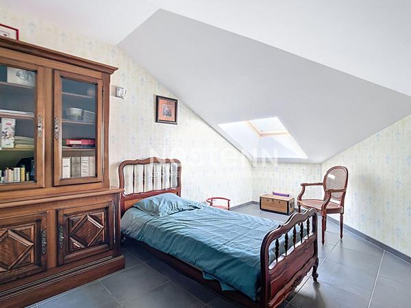 MAISON A VENDRE - RILLIEUX-LA-PAPE - QUARTIER LA ROUE - 122 m² - JARDIN - GARAGE