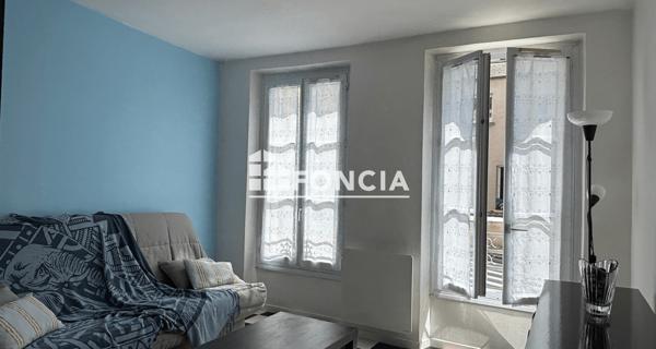 Location Studio meublé 27.13 m² - ÉTampes 91150