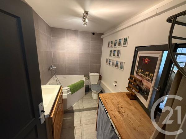 Maison à vendre  6 pièces - 132 m 2   MARSEILLE  - 13016