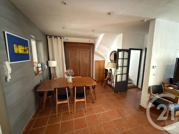 Maison à vendre  6 pièces - 132 m 2   MARSEILLE  - 13016