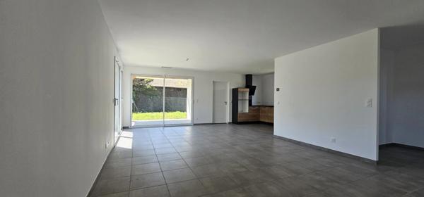 Dpt Landes (40), DAX - LUMINEUSE ET SPACIEUSE MAISON CONTEMPORAINE - 4 PIECES- ENVIRONNEMENT CALME