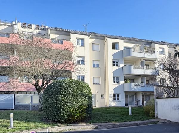 Appartement 6 pièces - 106 m² Exclusivité efficity