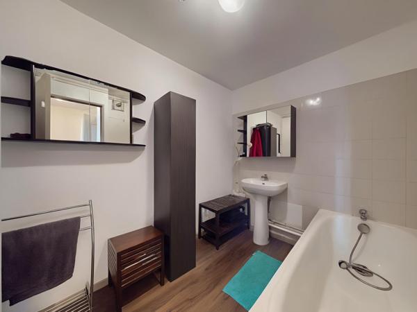 Appartement 6 pièces - 106 m² Exclusivité efficity