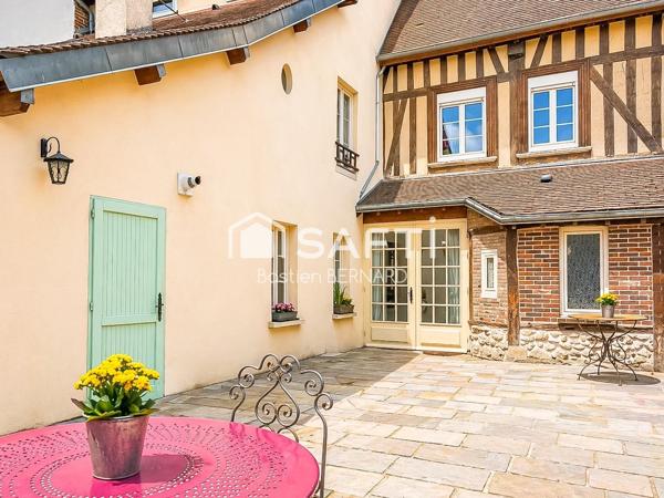 Maison de caractère 228 m² avec jardin en centre-ville