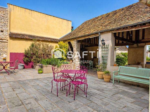 Maison de caractère 228 m² avec jardin en centre-ville