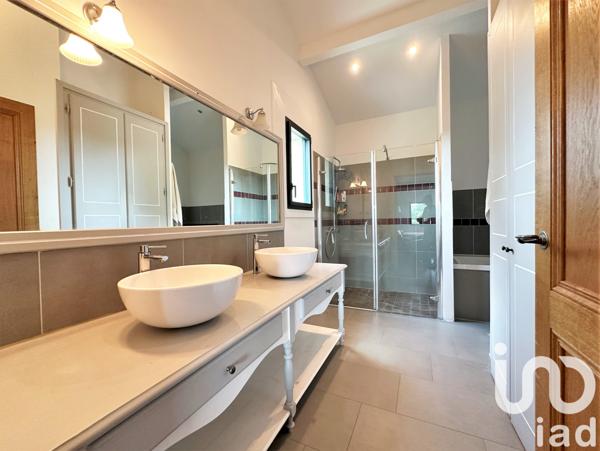 Maison à vendre 8 pièces 280 m² Saint-Maximin