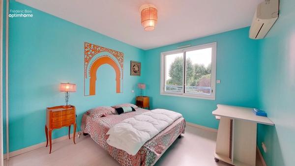 Une villa aux volumes rares au cœur de Belleville – Un cadre privilégié à moins de 30 minutes de Lyon