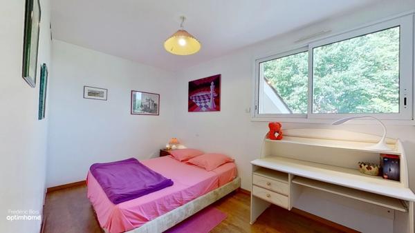 Une villa aux volumes rares au cœur de Belleville – Un cadre privilégié à moins de 30 minutes de Lyon