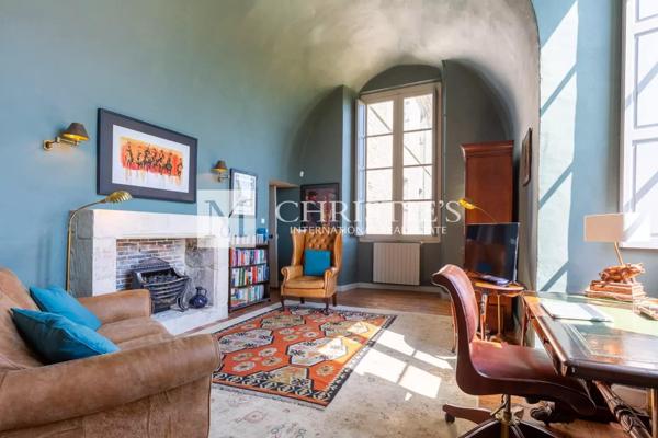 La Tour Sud – Une histoire gravée dans la pierre