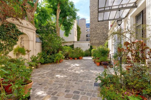 Appartement Paris 9 e - NOTRE-DAME-DE-LORETTE / RUE DES MARTYRS