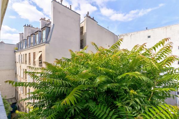 Appartement Paris 9 e - NOTRE-DAME-DE-LORETTE / RUE DES MARTYRS