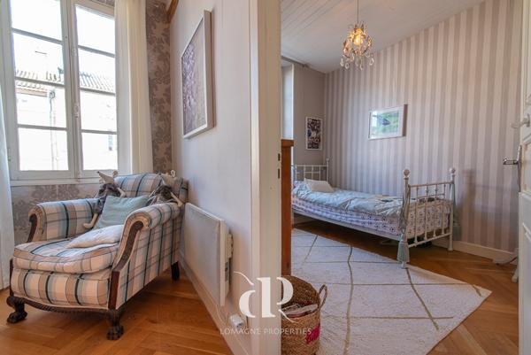 Dunes (82340) Spacieuse maison de village à quatre chambres avec jardin