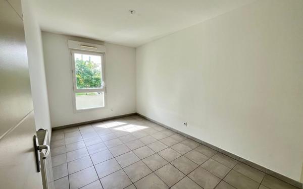 Appartement à vendre    3 pièces • 65,79 m2 Pierre-Bénite