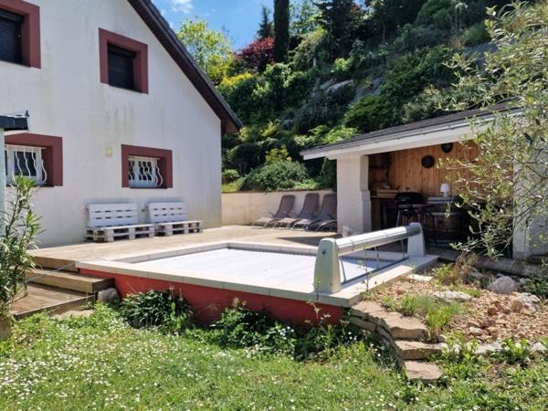 MAISON 3/4 CHAMBRES - 1455 M² TERRAIN -