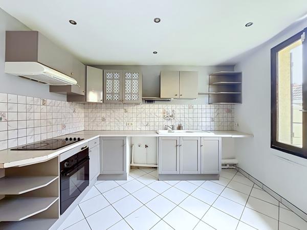 Maison
         3 pièces
        - 78 m² Exclusivité 249 000 € *