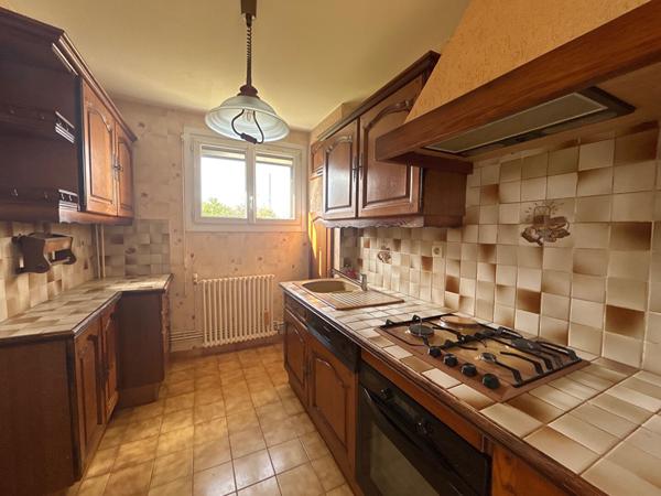 Maison familiale de plain-pied 83 m² aux Charreaux - 3 chambres avec terrain clos