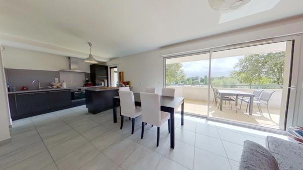 Appartement à MARMANDE (47), 2 chambres, place de parking et cave privée