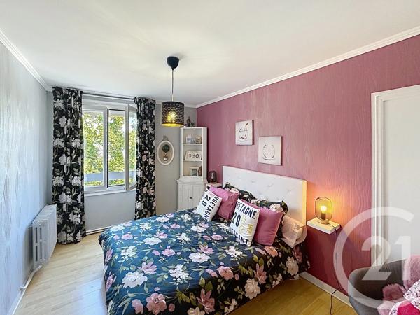Maison à vendre  6 pièces - 135 m 2   LANDERNEAU  - 29