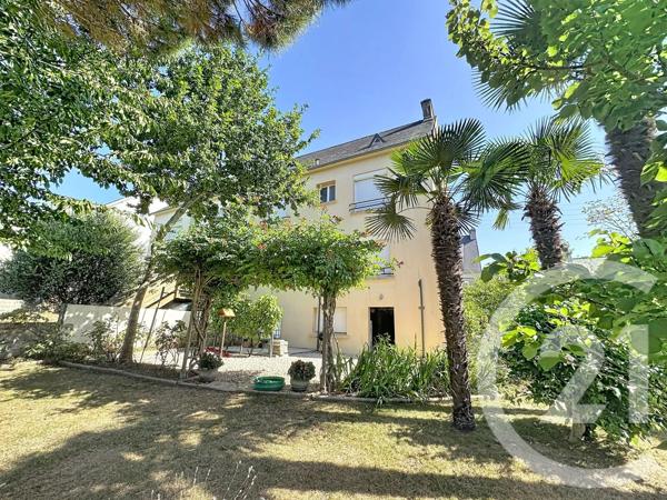 Appartement Local à vendre  2 pièces - 94,80 m 2   LANDERNEAU  - 29