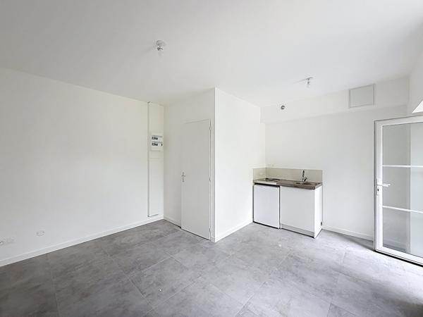 Appartement Trelaze 1 pièce(s) 16.60 m2