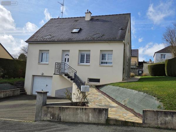 Maison à vendre à Gorron en Mayenne (53120), ref : 53075DLS26002