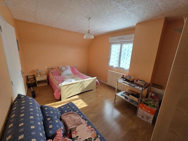 Maison à vendre à Gorron en Mayenne (53120), ref : 53075DLS26002