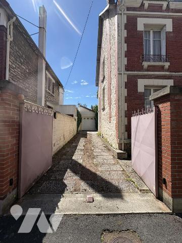 Maison familiale centre ville basse avec jardin (7 chambres)