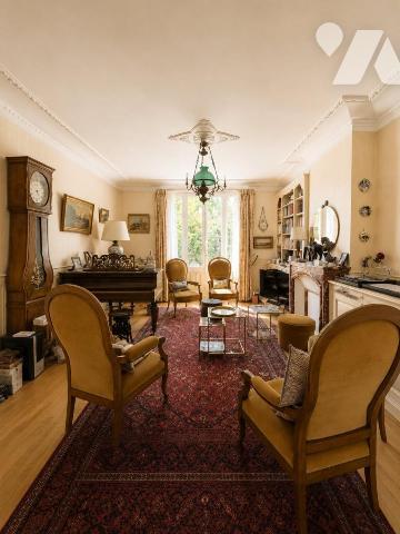 Maison familiale centre ville basse avec jardin (7 chambres)