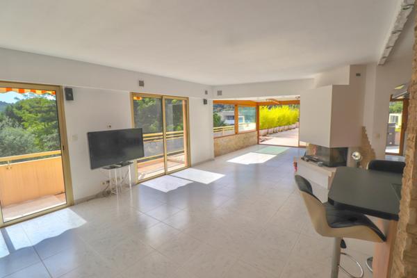 Mandelieu-la-Napoule (06210) Appartement rooftop 4 pièces à Mandelieu-la-napoule