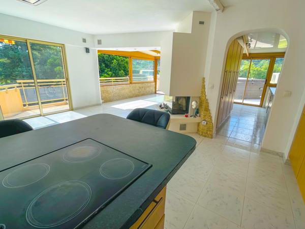 Mandelieu-la-Napoule (06210) Appartement rooftop 4 pièces à Mandelieu-la-napoule