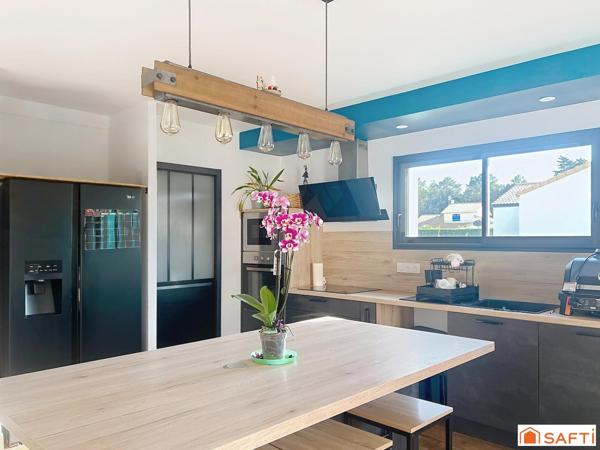 Maison contemporaine – 4 chambres – Garage – À proximité des plages