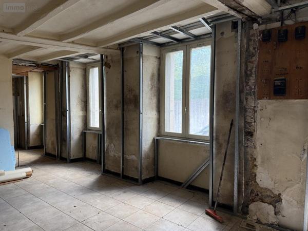 Immeuble à vendre à Chemillé-en-Anjou dans le Maine-et-Loire (49120), ref : 49058-1513