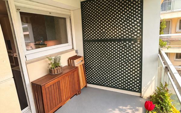 Appartement à vendre    3 pièces • 75,39 m2 Bailly