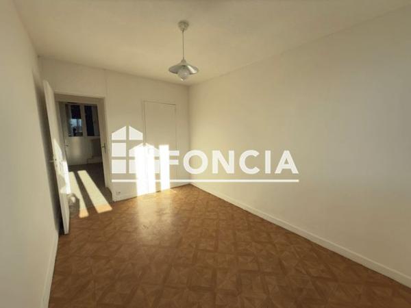 Location Appartement 4 pièces 70.9 m² - 46 AVENUE GENERAL LECLERC St Martin Le Vinoux 38950