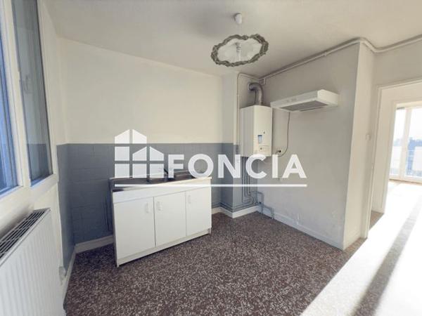 Location Appartement 4 pièces 70.9 m² - 46 AVENUE GENERAL LECLERC St Martin Le Vinoux 38950