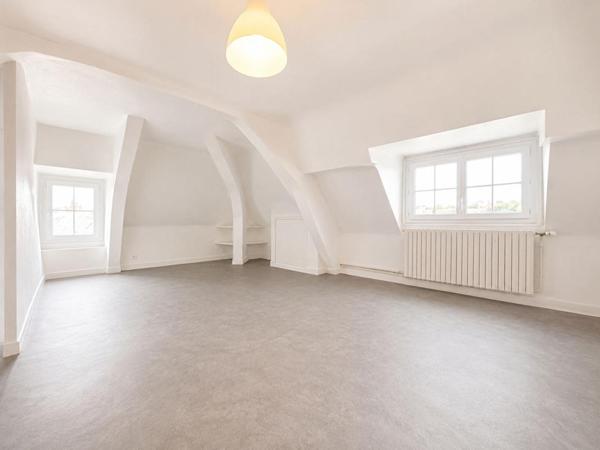 Maison Ecueille 5 pièce(s) 93 m2