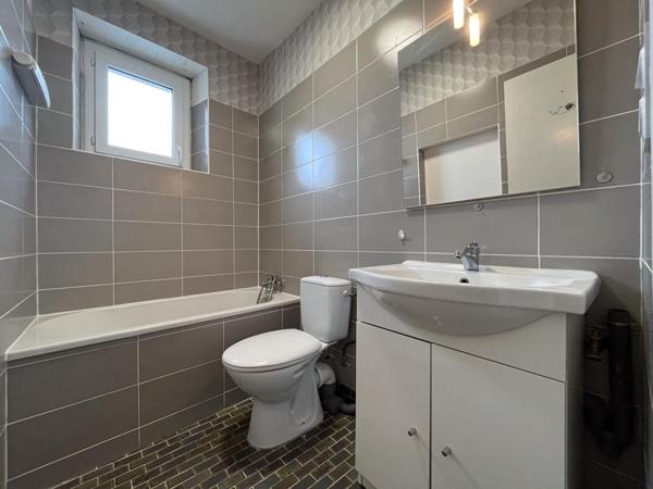 Maison Ecueille 5 pièce(s) 93 m2