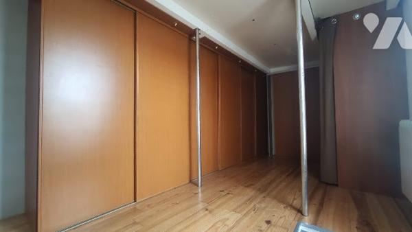 Campagne proche de Beaurains : Plain-pied individuel avec carport et garage.