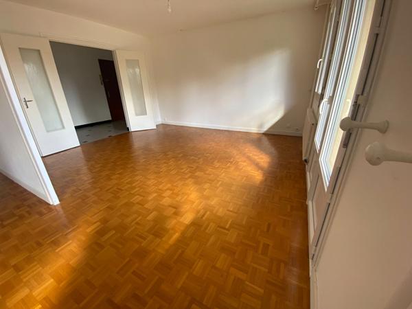 À vendre - Appartement T3/T4 de 98 m² ? Bourg-en-Bresse, face à la gare