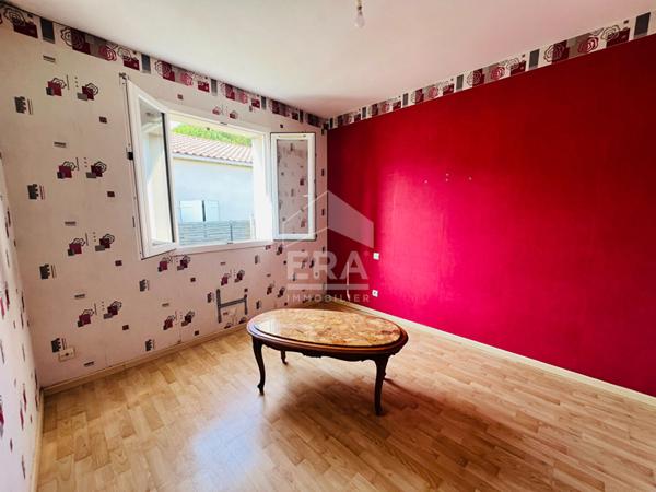 PLAIN- PIED - 2 CHAMBRES - proche commerces - GARAGE