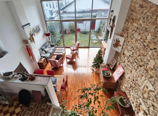 Maison spacieuse et lumineuse, avec séjour cathédrale