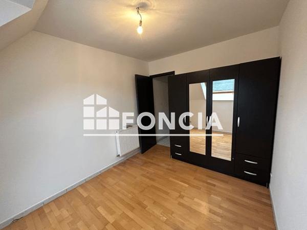 Location Appartement 3 pièces 66.4 m² - 53 RUE DU MOULIN Charleville Mezieres 08000