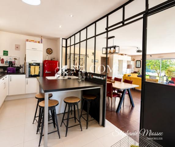 Maison 6 pièce(s) 4 chambre(s) 130 m²